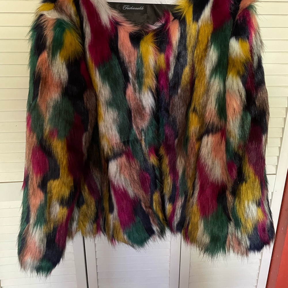 Chouyatou Multi Colored Winter Front Fur Jacket